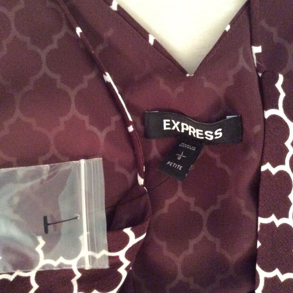 NWOT EXPRESS maroon Downtown button down top - Picture 6 of 7
